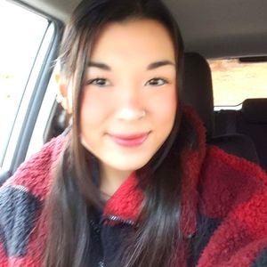 Meet your Posher, Elli